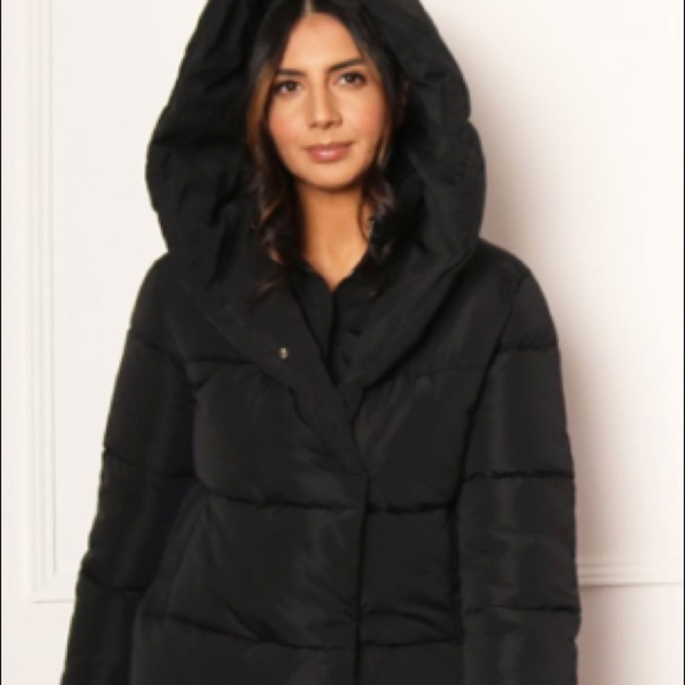 ONLY Black single layer hooded puffer